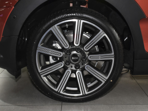 20211.5T COOPER bp ^