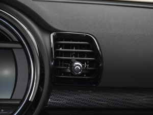 20211.5T ONE {(dio)L(fng)