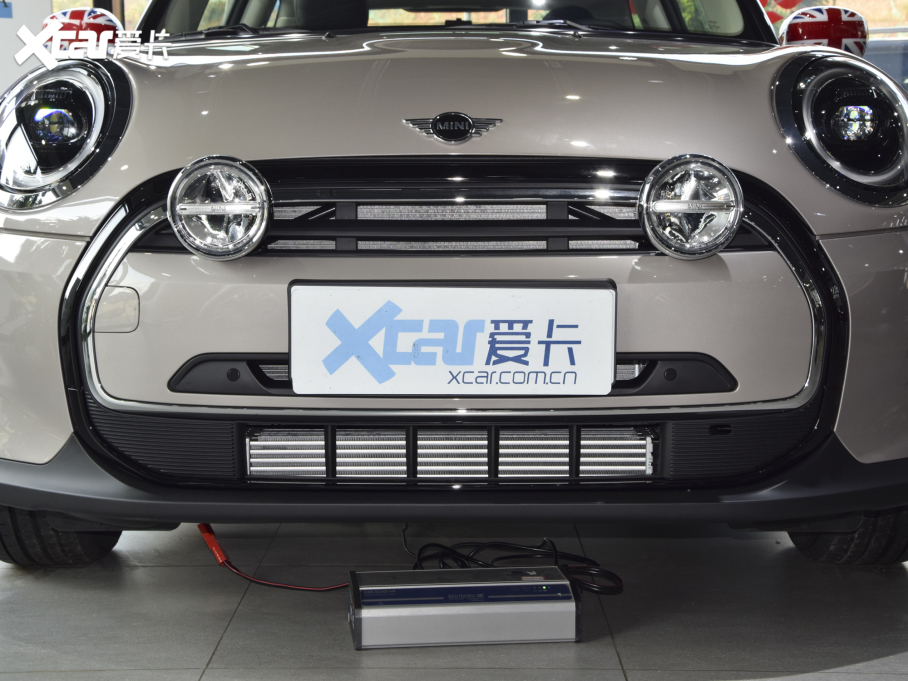 2022款MINI 改款 三门版 1.5T COOPER 艺术家