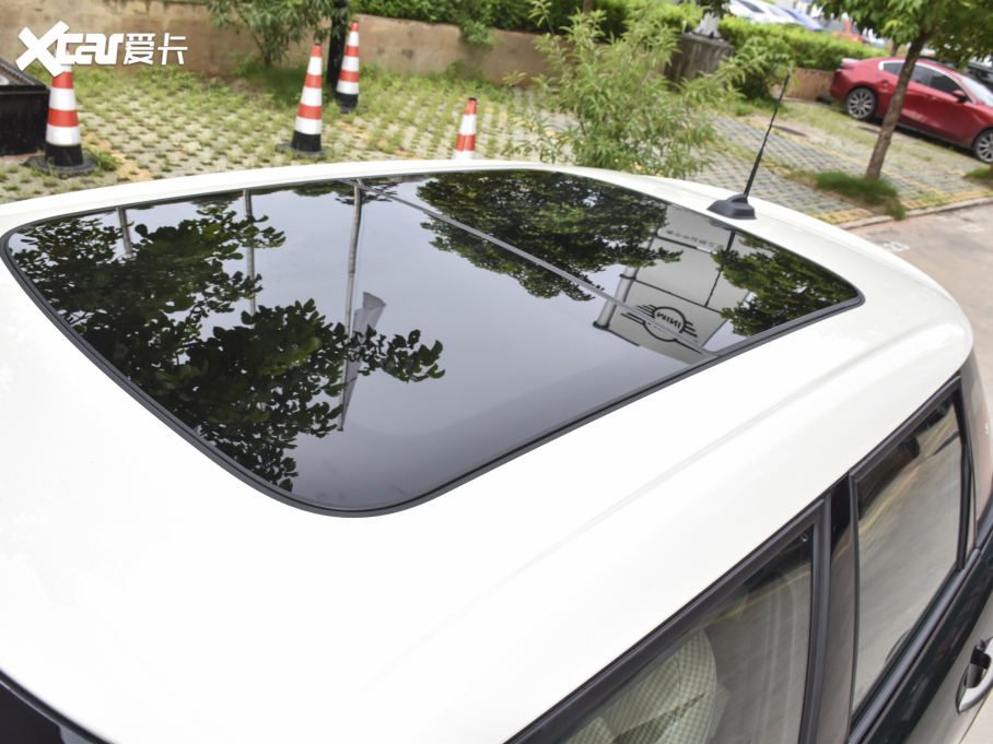 2022MINI 2.0T COOPER S ؄e T