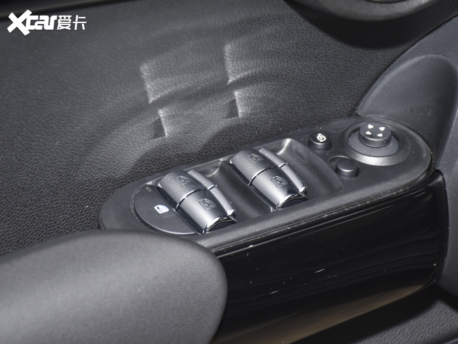 2022MINI 2.0T COOPER S ؄e T