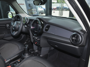 2022T 1.5T ONE п؅^