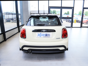 2022款五门版 1.5T COOPER 经典派  正后	