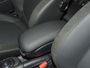 2022T 1.5T COOPER ˇg g