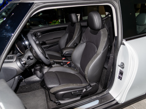 2022T 1.5T COOPER The Coopers o {