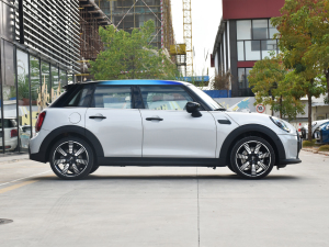 2022T 1.5T COOPER The Coopers o w^