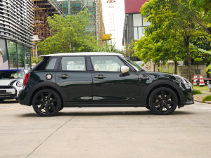 20222.0T COOPER S (zh)؄e T (c)ң