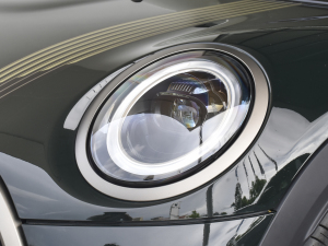 2022款2.0T COOPER S 执迷特别版 五门版 大灯