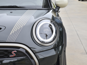 20222.0T COOPER S ؄e T ^