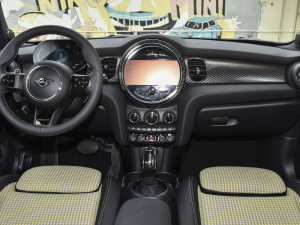 20222.0T COOPER S ؄e T п_