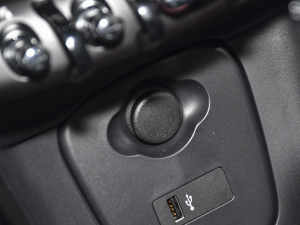 20222.0T COOPER S ؄e T п؅^