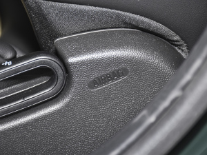 20222.0T COOPER S ؄e T п؅^