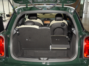 20222.0T COOPER S ؄e g