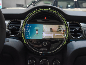 20222.0T COOPER S ؄e п؅^