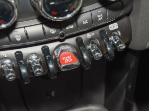 20222.0T COOPER S ؄e п؅^