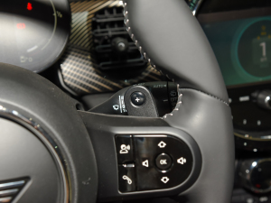 20222.0T COOPER S ؄e п؅^