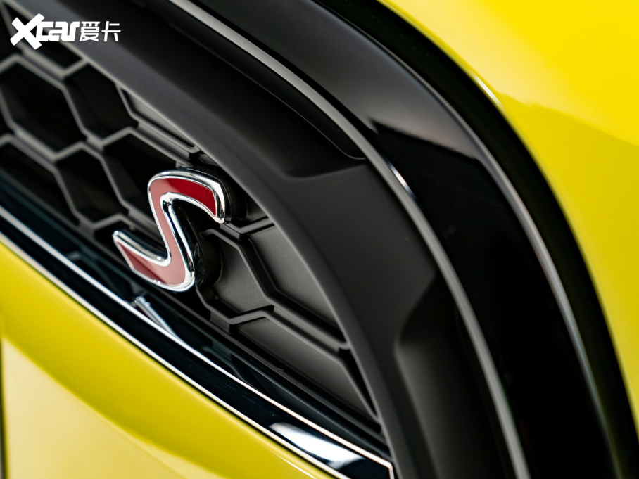 2022��MINI CABRIO 2.0T COOPER S CABRIO ˇ�g��