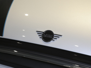 20221.5T COOPER CABRIO Sidewalk  ^