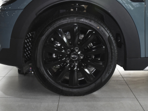 20221.5T COOPER ALL4 bp ^