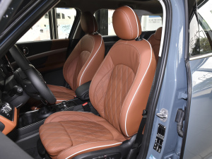 2022款1.5T COOPER ALL4 鉴赏家 主驾驶座椅