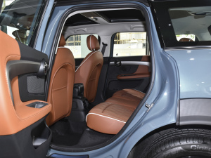 2022款1.5T COOPER ALL4 鉴赏家 后排空间