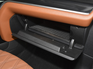2022款1.5T COOPER ALL4 鉴赏家 手套箱