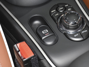 20221.5T COOPER ALL4 bp v܇Ƅ