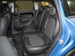 2022款改款 1.5T COOPER ALL4 后排座椅