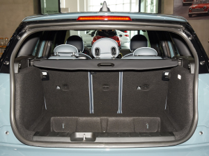 20222.0T COOPER S ؄e g