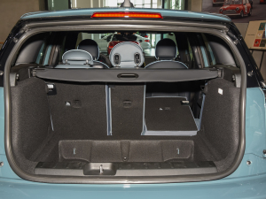 20222.0T COOPER S ؄e g