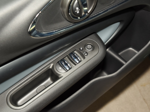 20222.0T COOPER S ؄e п؅^