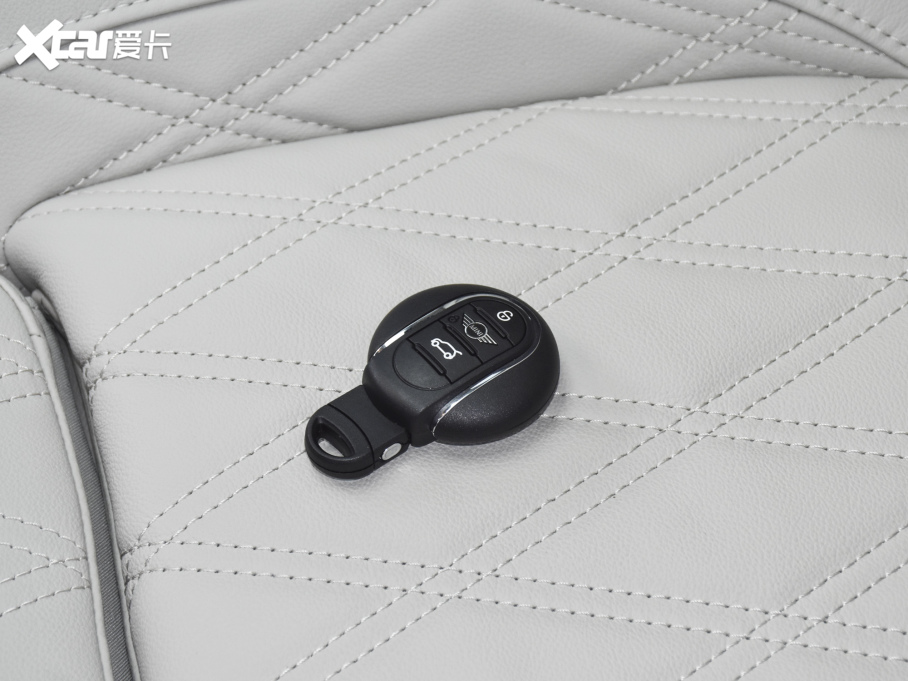 2023MINI 2.0T COOPER S ˇg