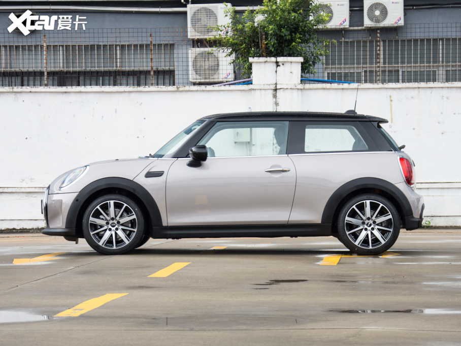 2023MINI 1.5T COOPER ˇg