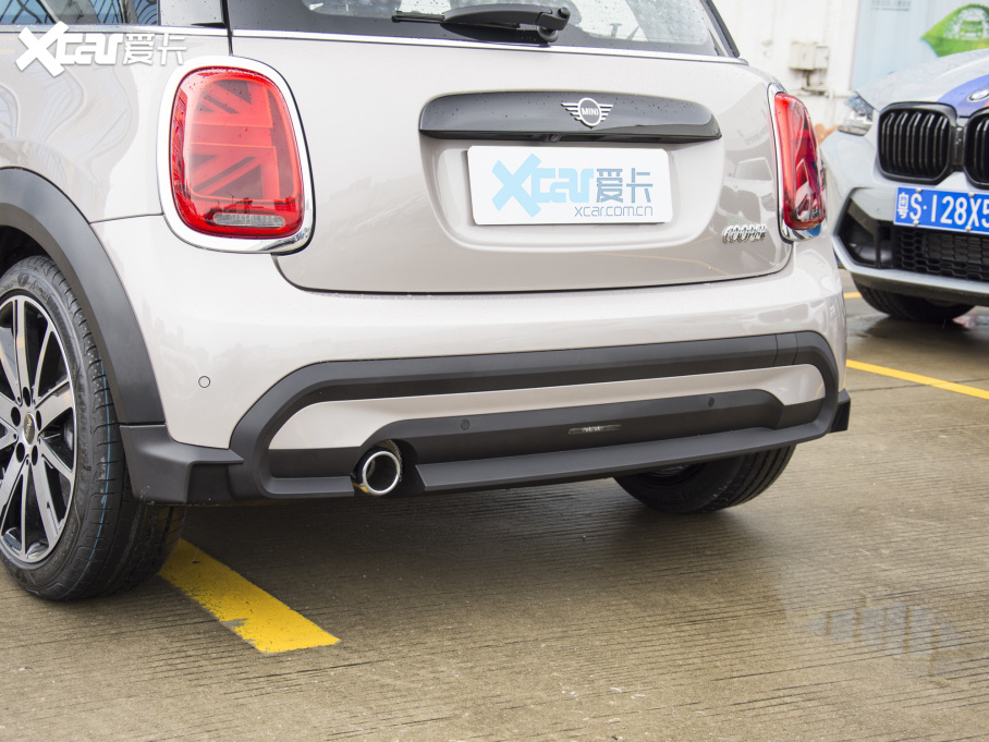 2023MINI 1.5T COOPER ˇg