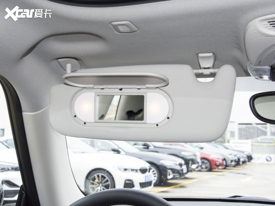 2023MINI 1.5T COOPER ˇg