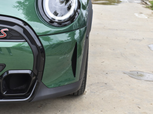 20232.0T COOPER S ˇg ^