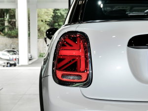 2023Ŀ 1.5T COOPER ˇg T ^