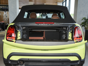 20231.5T COOPER CABRIO ˇg g