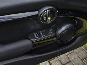 20232.0T COOPER S CABRIO ِ܇ п؅^