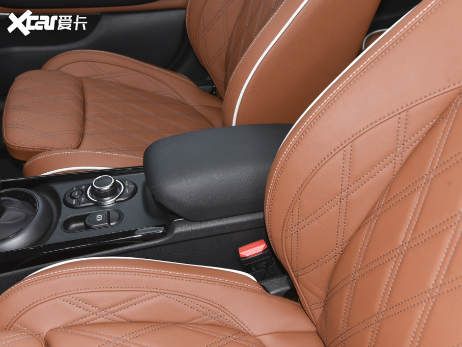 2023MINI CLUBMAN 1.5T COOPER bp