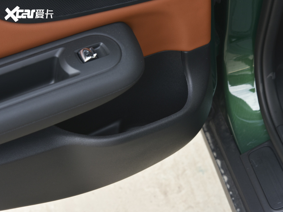 2023MINI CLUBMAN 1.5T COOPER bp