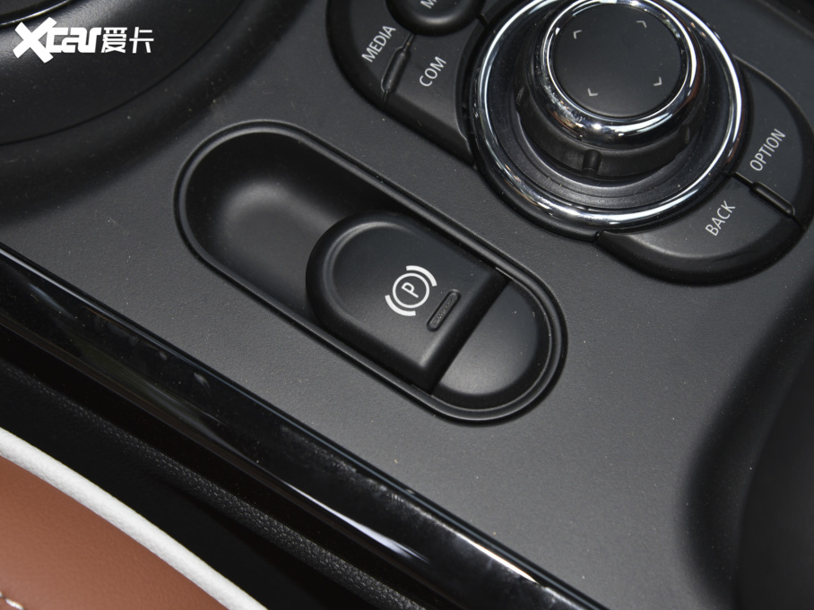 2023MINI CLUBMAN 1.5T COOPER bp