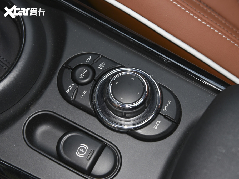 2023MINI CLUBMAN 1.5T COOPER bp