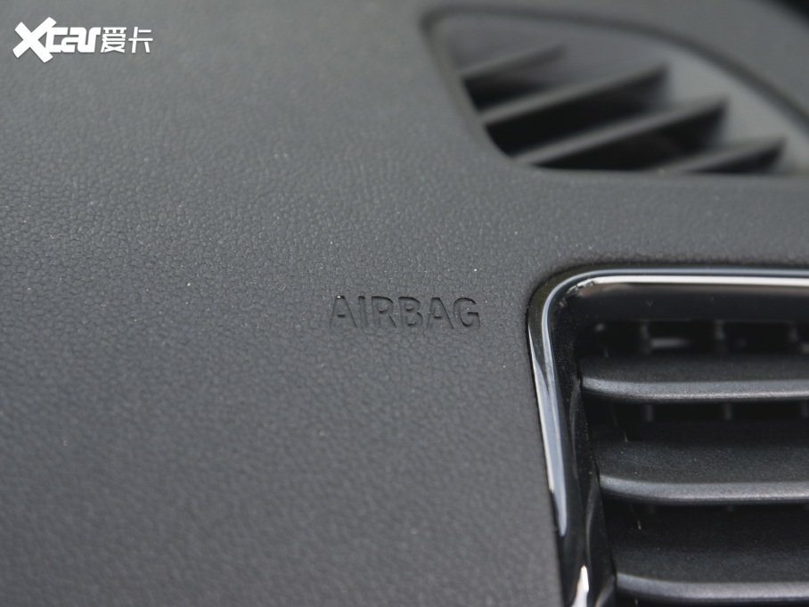 2023MINI CLUBMAN 1.5T COOPER bp