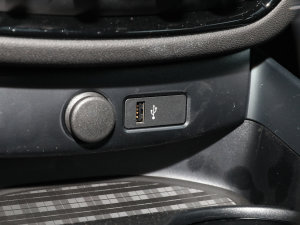 20232.0T COOPER S ؄e п؅^