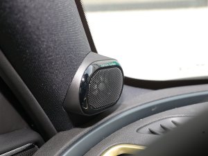 20232.0T COOPER S ؄e п؅^