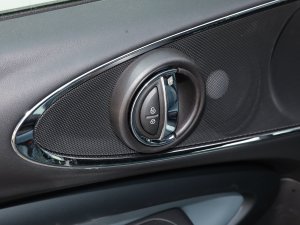 20232.0T COOPER S ؄e п؅^