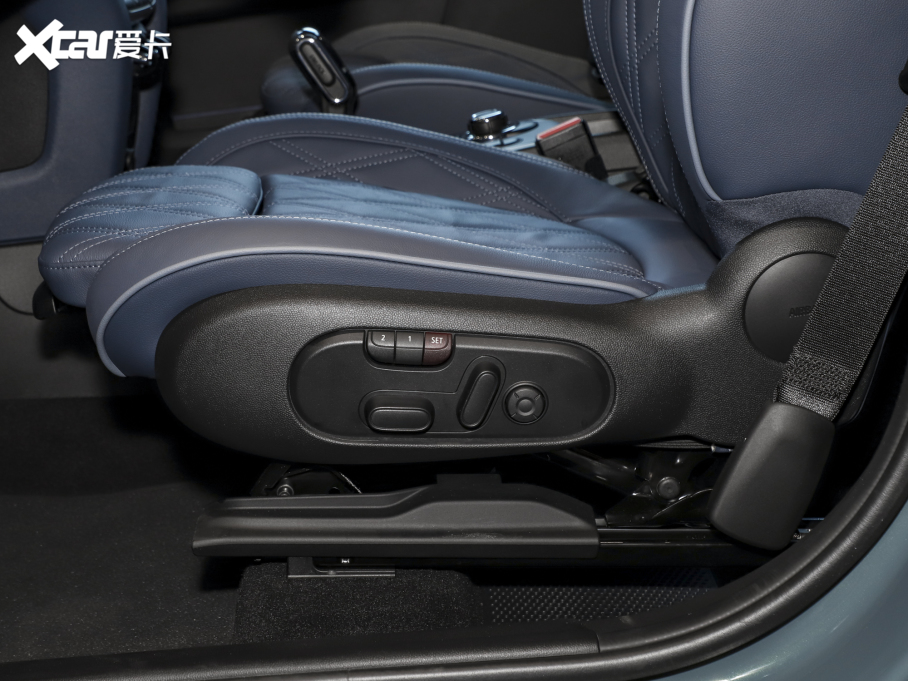 2023MINI COUNTRYMAN 2.0T COOPER S ALL4 bp