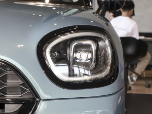 20232.0T COOPER S ALL4 bp ^