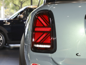 20232.0T COOPER S ALL4 bp ^